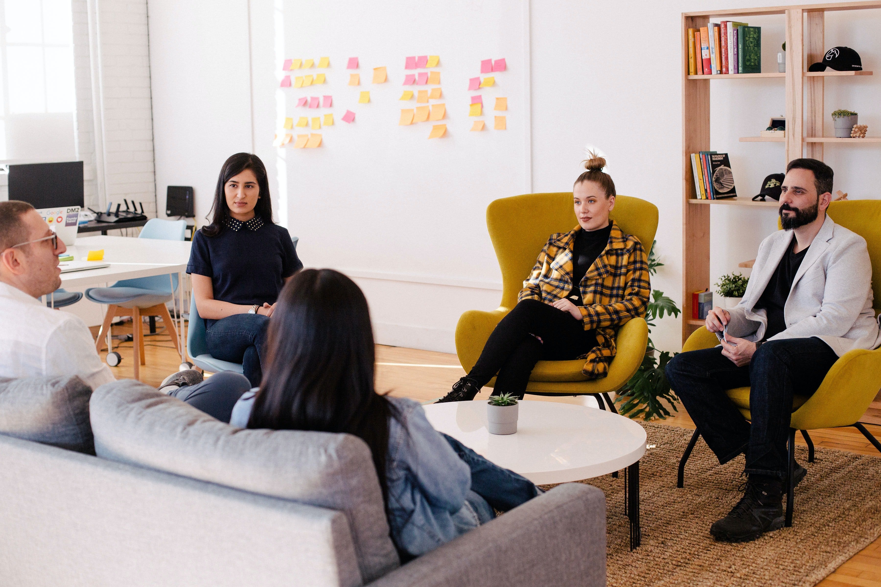 5 Essential ITSM Software Features for Team Alignment